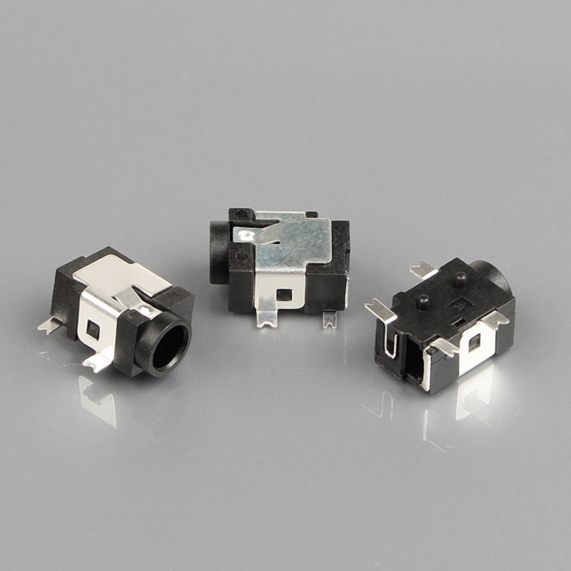 4-контактный SMT SMD 1.3mm Черный фосфор бронзовый 12V 1A DC Женщина Аудио видео Джек розетки Найлоновый корпус Правоугольные разъемы